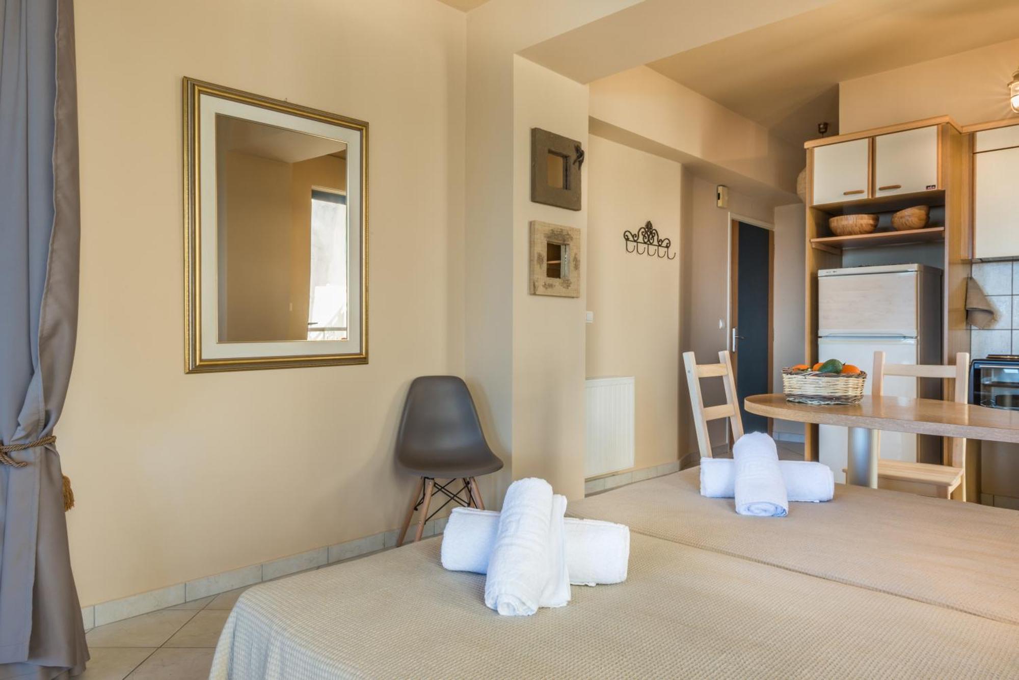 Nais Apartments & Studios La Canea Habitación foto